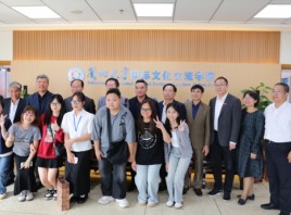 越南广南省代表团访问新葡的京集团35222vip